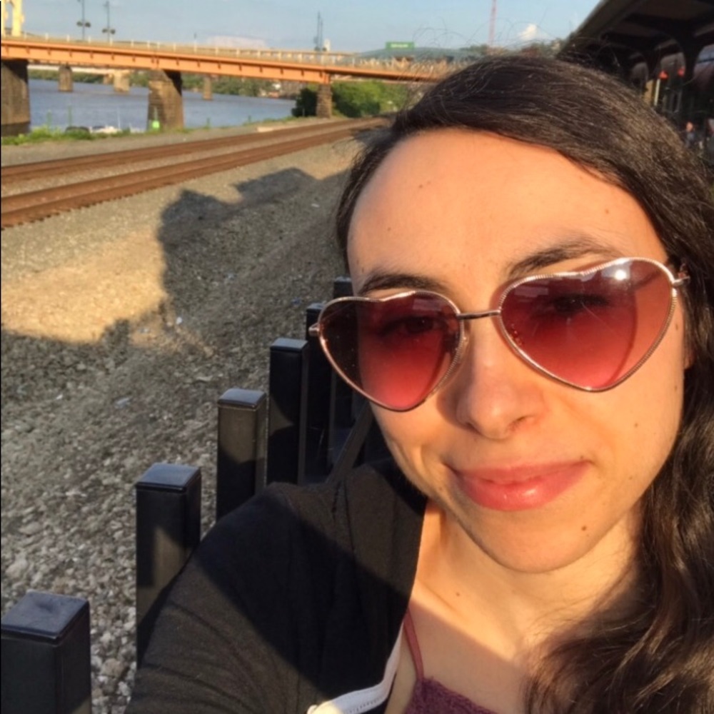 Meet your Posher, Stefanie